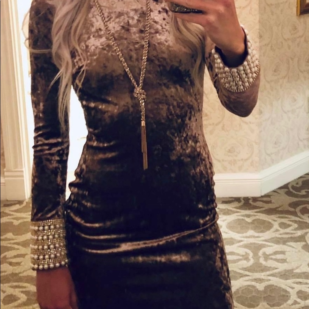 velvet dress size small